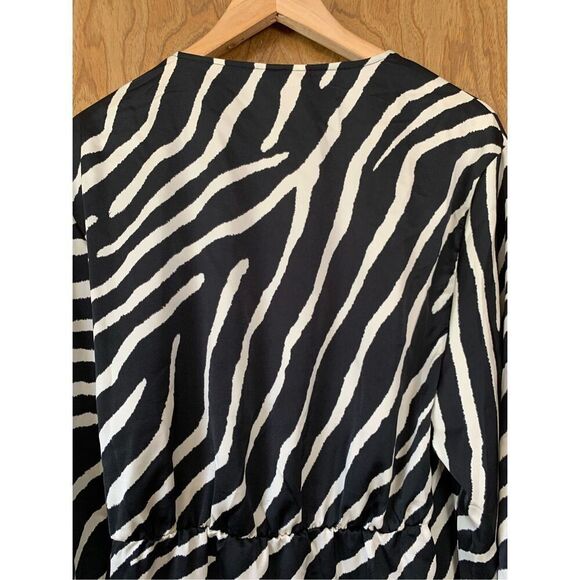 H&M Satin Front Wrap Zebra Print Dress Black, Size L - Picture 6 of 10